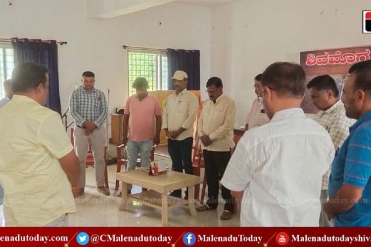 ಅಗಲಿದ ಕಾಮ್ರೆಡ್ ಲಿಂಗಪ್ಪರಿಗೆ ಪತ್ರಕರ್ತರ ಅಂತಿಮ ನಮನ! 1 ಅಗಲಿದ ಕಾಮ್ರೆಡ್ ಲಿಂಗಪ್ಪರಿಗೆ ಪತ್ರಕರ್ತರ ಅಂತಿಮ ನಮನ!