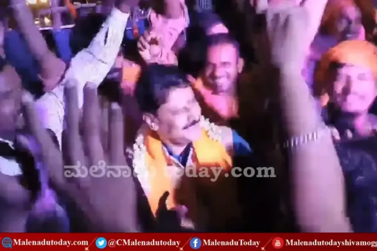 ಚೋರರಿಗೊಂದು ಕಾಲ, ಶೂರರಿಗೊಂದು ಕಾಲ! ಬೇಳೂರು ಗೋಪಾಲಕೃಷ್ಣರ ಹಾಡು, ಕುಣಿತ ಸಂಭ್ರಮ ಏನನ್ನೋ ಹೇಳುತ್ತಿದೆ!? ಏನು ನೋಡಿ!