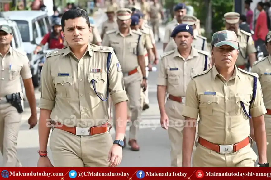 ಹಬ್ಬಗಳ ಬಂದೋಬಸ್ತ್ ನಡುವೆ ಆಪರೇಷನ್ ಕಿಡಿಗೇಡಿ! ಕಿರಿಕ್ ಆಕ್ಷನ್ಗೆ ಶಿವಮೊಗ್ಗ ಪೊಲೀಸರ ಕ್ವಿಕ್ ರಿಯಾಕ್ಷನ್! ಮೂರು ಕೇಸ್ ! ಮೂರು ಮೆಸೇಜ್ ! ಏನಿದು ? 1 ಹಬ್ಬಗಳ ಬಂದೋಬಸ್ತ್ ನಡುವೆ ಆಪರೇಷನ್ ಕಿಡಿಗೇಡಿ! ಕಿರಿಕ್ ಆಕ್ಷನ್ಗೆ ಶಿವಮೊಗ್ಗ ಪೊಲೀಸರ ಕ್ವಿಕ್ ರಿಯಾಕ್ಷನ್! ಮೂರು ಕೇಸ್ ! ಮೂರು ಮೆಸೇಜ್ ! ಏನಿದು ?