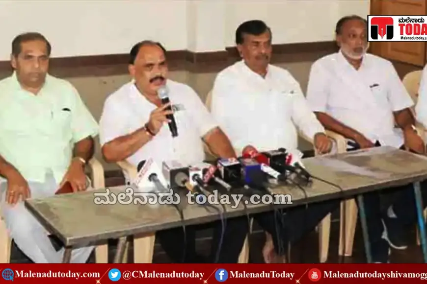 ಬಿಜೆಪಿಯ ಮಾಜಿ ಮಂತ್ರಿ ₹50 ಕೋಟಿ ರೂಪಾಯಿ ಹಿಡ್ಕೊಂಡು ಕಾಂಗ್ರೆಸ್ ನಾಯಕರ ಮನೆ ಬಾಗಿಲು ತಟ್ಟುತ್ತಿದ್ದಾರಾ? ಏನಿದು ಹೊಸ ಆರೋಪ?