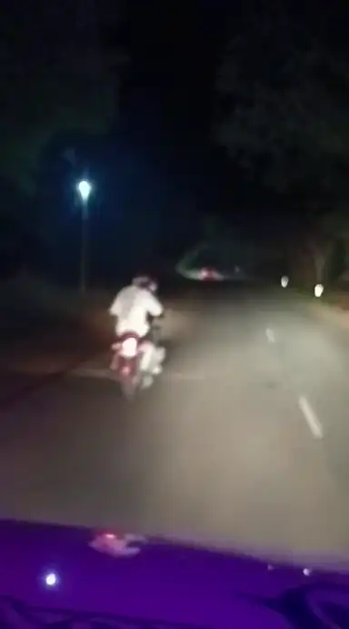 throwing eggs at a vehicle