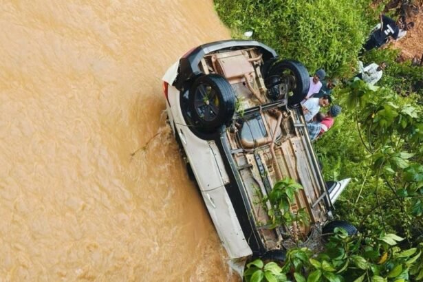 car falls into hemavathi river due to rain