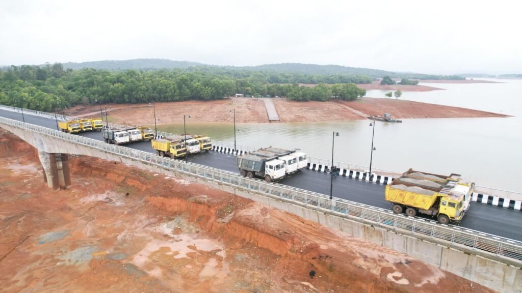 Load testing at Sigandoor Bridge!!Karnataka’s longest inland cable-stayed bridge – a massive 2.25 km extradosed balanced cantilever structure with 740m of cable.