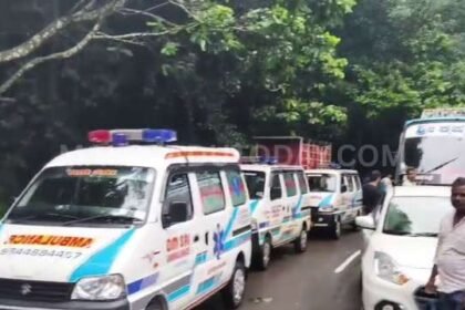 A huge tree has fallen across the road near the Agumbe Ghati Forest Check Post, obstructing traffic.