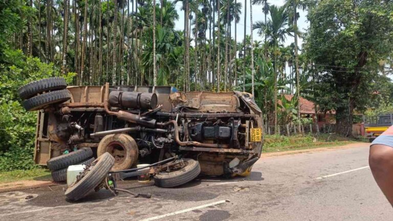 thirthahalli lorry accident