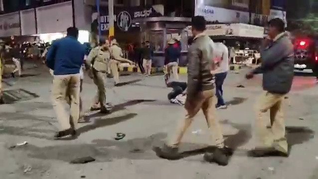 shivamogga lathi charge 