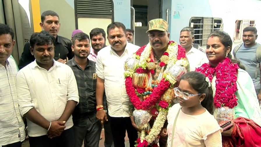 indian army soldier ಯೋಧ ರಮೇಶ್​ ಕುಟುಂಬ