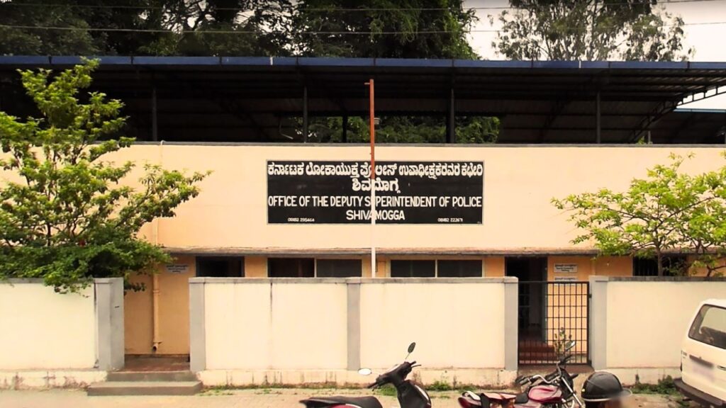 Lokayukta Traps Mudinakoppa Panchayat Secretary for Bribe in Shivamogga