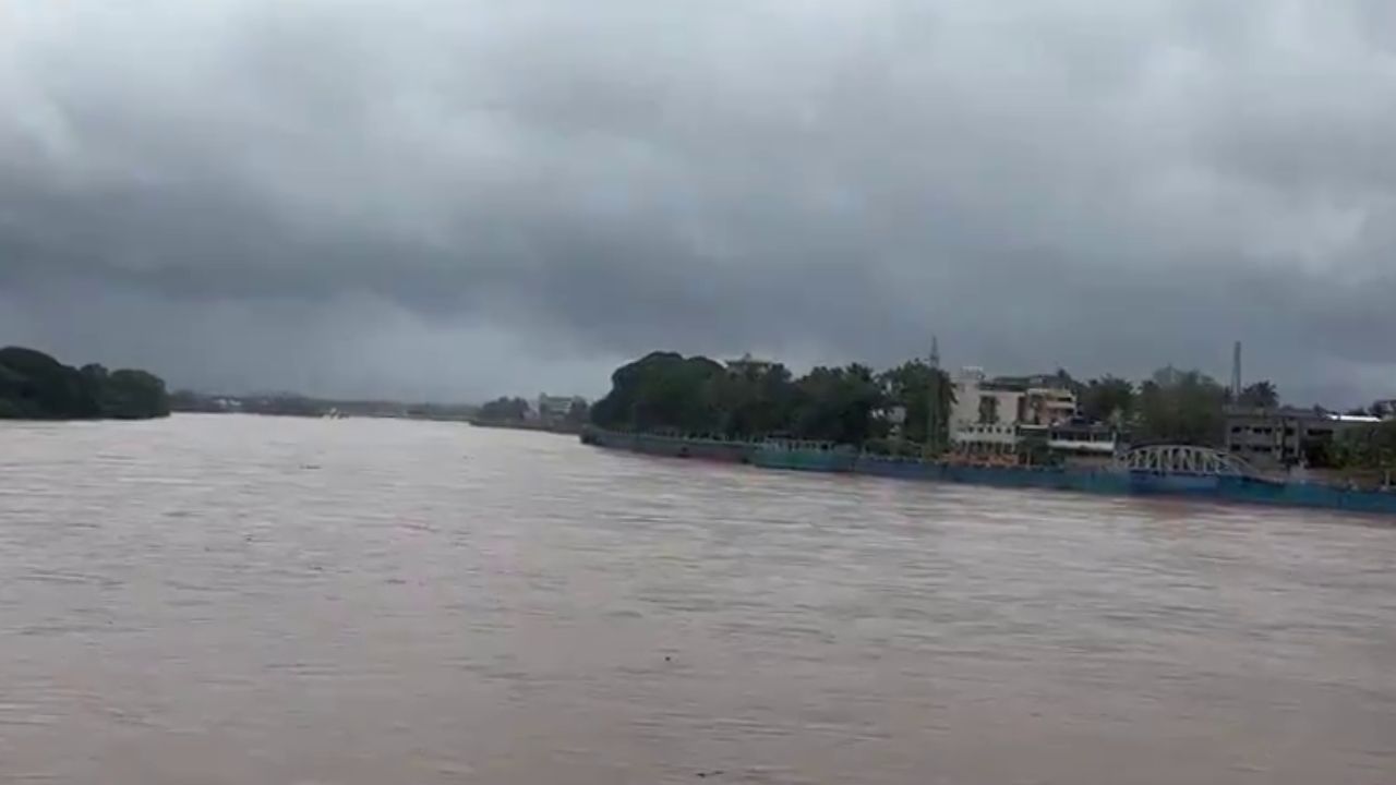 malnad rain and dam levels Karnataka rain Karnataka rain forecast Tunga Dam water level, Shivamogga dam, Tunga reservoir, dam level today, Sharavathi water level, Karnataka dam live status, Tunga inflow, Tunga outflow, Shivamogga rain impact on dam