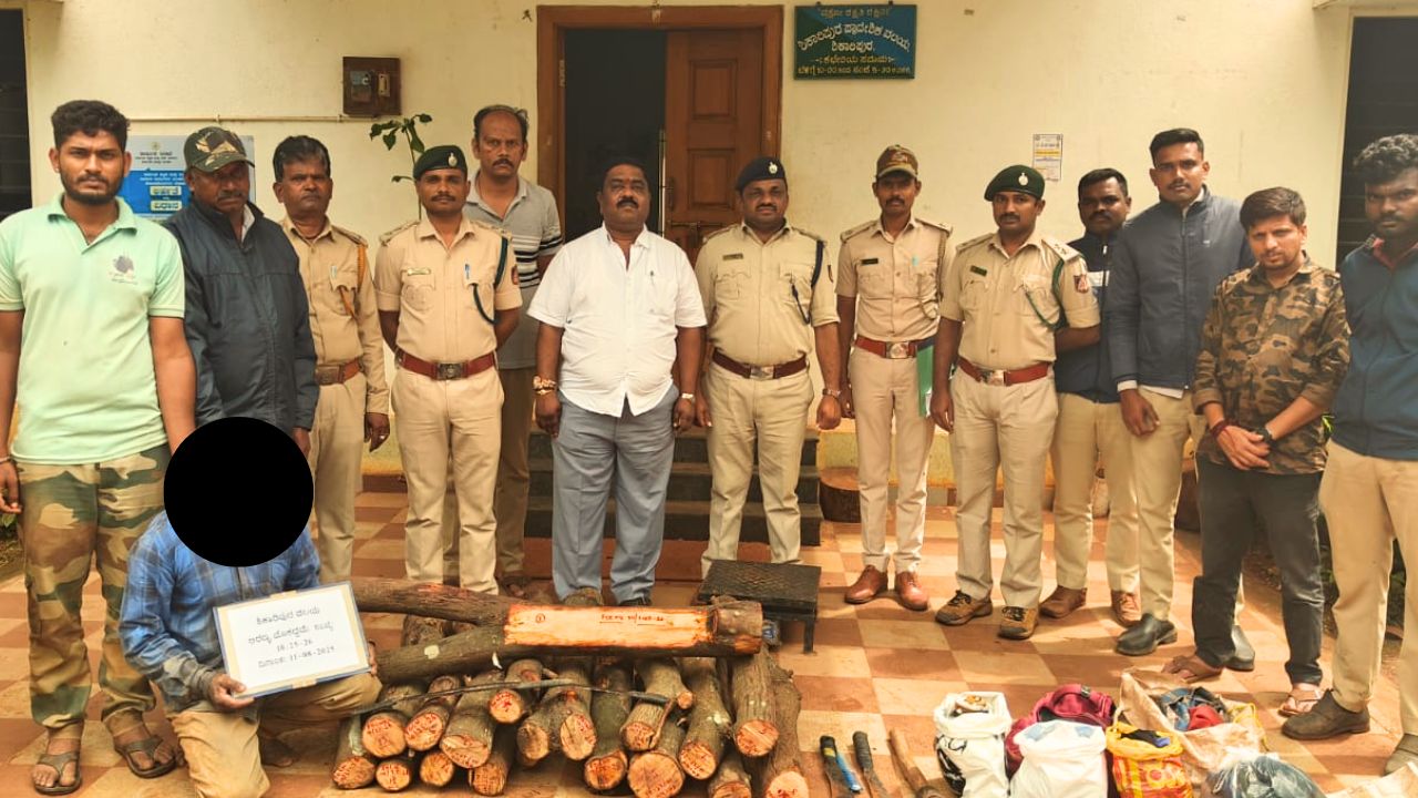 Mudhol Dog catch Sandalwood Thieves