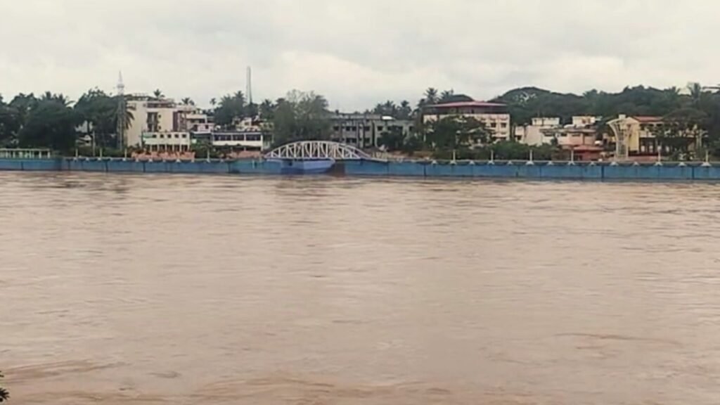Tunga River in sringeri thirthahalli shivamogga