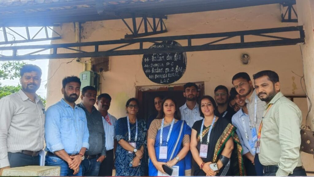ಶಿವಮೊಗ್ಗದಲ್ಲಿ ಚುನಾವಣಾ ಆಯೋಗದ ತಂಡದಿಂದ ಮತಗಟ್ಟೆ ಪರಿಶೀಲನೆ : ಕಾರಣವೇನು 1 Election commision