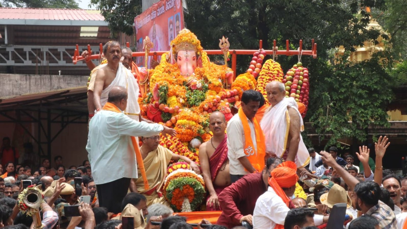 ಹಿಂದೂ ಮಹಾಸಭಾ ಮೆರವಣಿಗೆ ಈಗ ಎಲ್ಲಿದೆ..? 1 hindu mahasabha ganapathi :