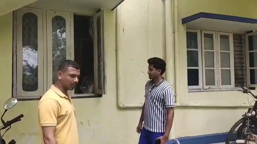 Chaddi Gang Back: CCTV Captures Shocking Burglary Attempt in Shivamogga