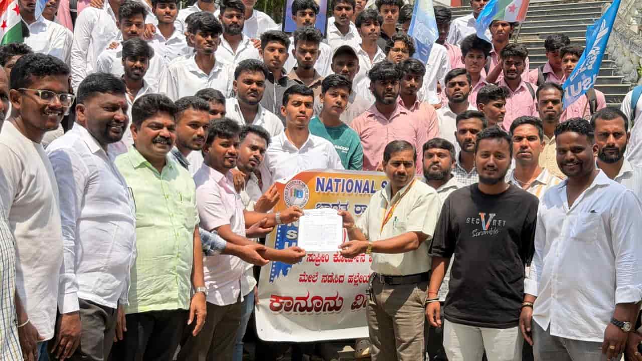Nusi protest