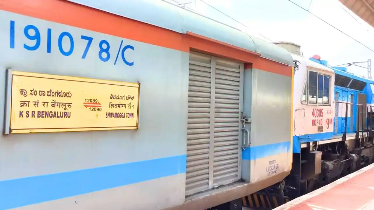 SWR Extends Tiptur Stop for Shivamogga-Hubballi Jan Shatabdi Trains till May 2026