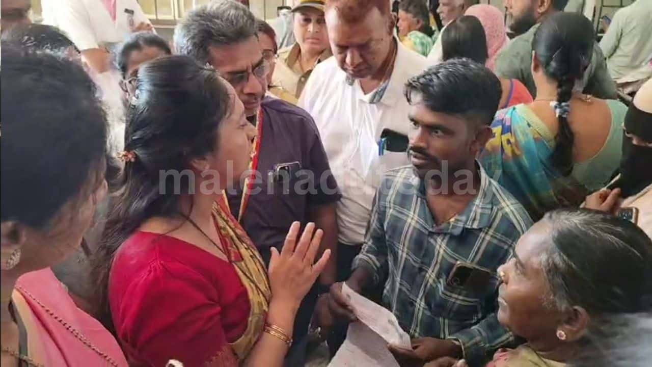 Dr. Nagalakshmi Chowdhary ರೋಗಿಗಳೊಂದಿಗೆ ಮಾತನಾಡುತ್ತಿರುವ ಅಧ್ಯಕ್ಷರು