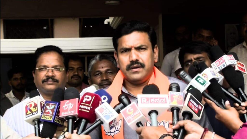 Vijayendra Slams Congress 
