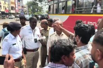 KSRTC Staff & Police Argue 