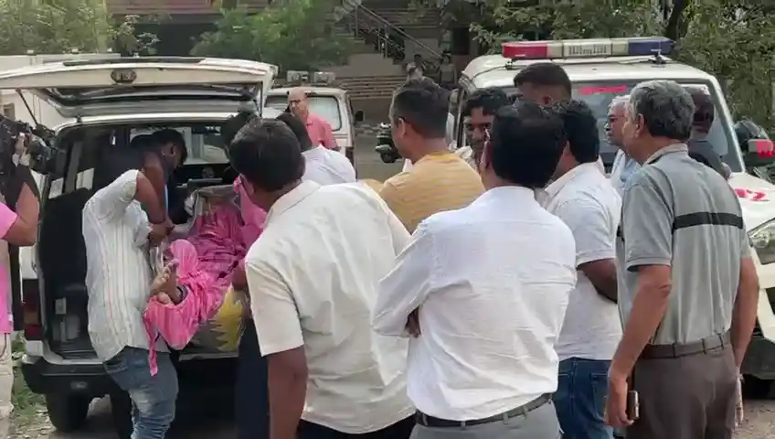 ಶಾಂತಿ ನಿವಾಸವಾದ ಸಾನಿಧ್ಯ ಸಾವಿನ ಮನೆಯಾಗಿದ್ದು ಹೇಗೆ..? ಜೆಪಿ ಬರೆಯುತ್ತಾರೆ. 4 Malenadu Today