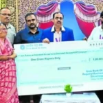 ಪರಿಹಾರ ಚೆಕ್, ಕೆಎಸ್‌ಆರ್‌ಟಿಸಿ, ಎಸ್‌ಬಿಐ, ಅಪಘಾತ ವಿಮೆ, ವೀರಣ್ಣ ಸೇಬಿನಕಟ್ಟಿ, ಹೊಸನಗರ ತೆಪ್ಪ ದುರಂತ, ಪೂರ್ಣೇಶ್ ಕುಟುಂಬ, ಆರಗ ಜ್ಞಾನೇಂದ್ರ, ಕಾಲುಸೇತುವೆ ನಿರ್ಮಾಣ