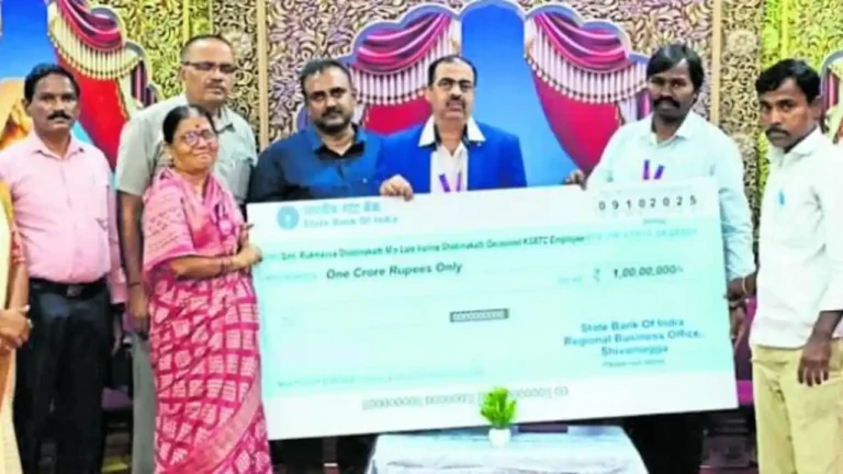 ಪರಿಹಾರ ಚೆಕ್, ಕೆಎಸ್‌ಆರ್‌ಟಿಸಿ, ಎಸ್‌ಬಿಐ, ಅಪಘಾತ ವಿಮೆ, ವೀರಣ್ಣ ಸೇಬಿನಕಟ್ಟಿ, ಹೊಸನಗರ ತೆಪ್ಪ ದುರಂತ, ಪೂರ್ಣೇಶ್ ಕುಟುಂಬ, ಆರಗ ಜ್ಞಾನೇಂದ್ರ, ಕಾಲುಸೇತುವೆ ನಿರ್ಮಾಣ