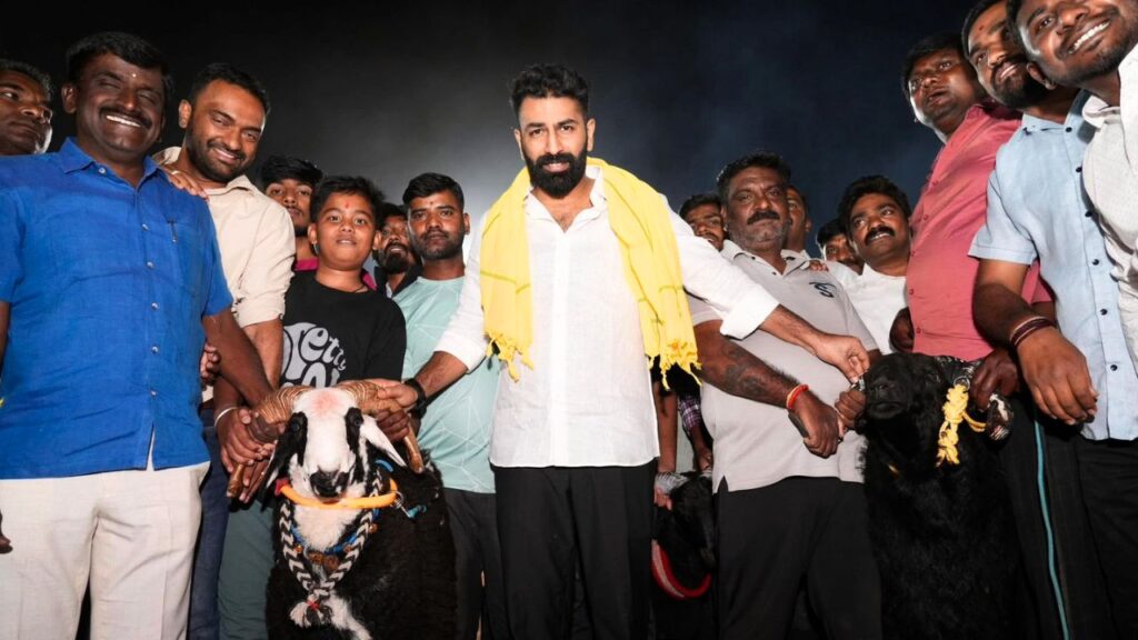 ಮೊಹಮ್ಮದ್ ಹ್ಯಾರಿಸ್ ನಲಪಾಡ್ ಅವರಿಂದ ರಾಷ್ಟ್ರಮಟ್ಟದ ಟಗರು ಕಾಳಗದ ಕಂಬಳಿಯ ಜುಲ ಅನಾವರಣ 1 Mohammed Harris Nalapad Unveils Tagaru Kalaga Kambali Jula