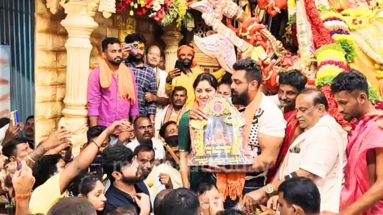 Stars at Sagara Marikamba Jatre Dhruva & Rachita Visit