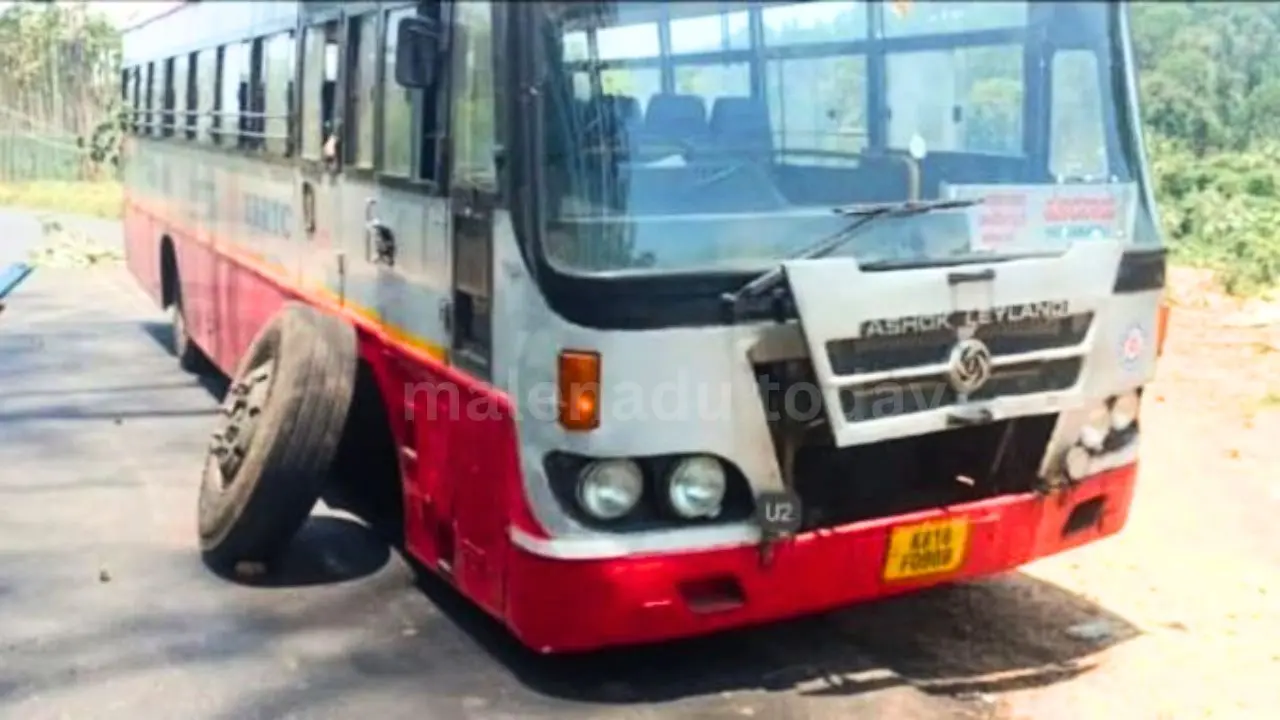 ಬಾಳೆಹೊನ್ನೂರು: ಚಲಿಸುತ್ತಿದ್ದಂತೆಯೇ ಕಳಚಿದ ಕೆಎಸ್‌ಆರ್‌ಟಿಸಿ ಬಸ್ ಚಕ್ರ