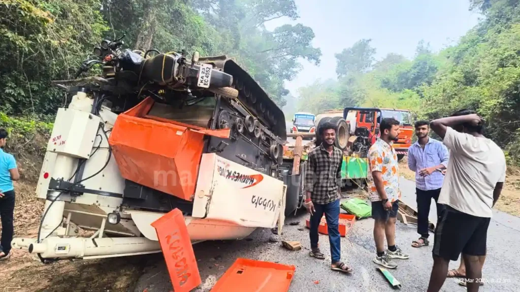 Paddy Harvesting Machine Topples Near Thirthahalli