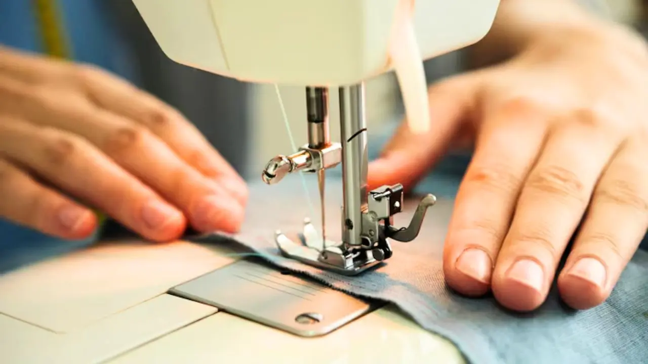 ಉಚಿತ ಟೈಲರಿಂಗ್​ ತರಭೇತಿಗೆ ಅರ್ಜಿ ಆಹ್ವಾನ, ಯಾರೆಲ್ಲಾ ಅರ್ಜಿ ಸಲ್ಲಿಸಬಹುದು