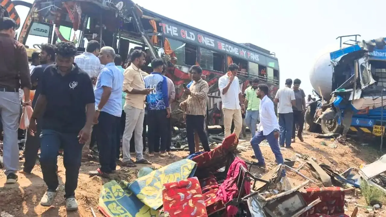 ಶಿವಮೊಗ್ಗ: ಪ್ರವಾಸಕ್ಕೆ ತೆರಳಿದ್ದ  ಕಾಲೇಜು ವಿದ್ಯಾರ್ಥಿಗಳ ಬಸ್ ಅಪಘಾತ; ಇಬ್ಬರು ಸಾವು, ಹಲವರಿಗೆ ಗಾಯ