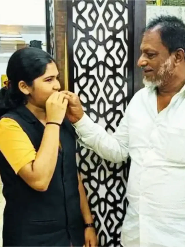 II PU toper Mahin Khanum Afridi from Ayanur Secures 596 Marks ದ್ವಿತೀಯ ಪಿಯುಸಿ ವಿಜ್ಞಾನ ವಿಭಾಗದಲ್ಲಿ ಆಯನೂರು ಗ್ರಾಮದ ಮಹೀನ್ ಖಾನಮ್ ಆಫ್ರಿದಿಗೆ 596 ಅಂಕ ಯಾರಿವಳು!