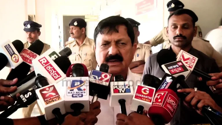 Araga Jnanendra Slams Congress on Hijab Issue