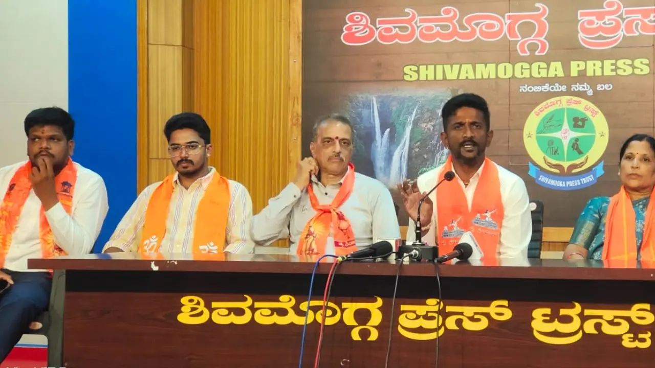 Bajrang Dal Warns Against Illegal Cattle Smuggling