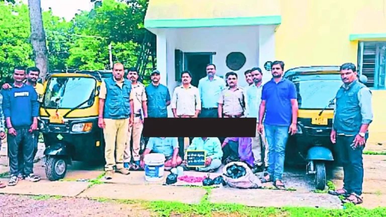 ಬೊಮ್ಮನಕಟ್ಟೆ ಬಳಿ ಅರಣ್ಯ ಇಲಾಖೆ ದಾಳಿ: 20 ಕೆ.ಜಿ ಜಿಂಕೆ ಮಾಂಸ, ಎರಡು ಆಟೊ ವಶಕ್ಕೆ! ಪೂರ್ತಿ ವರದಿ
