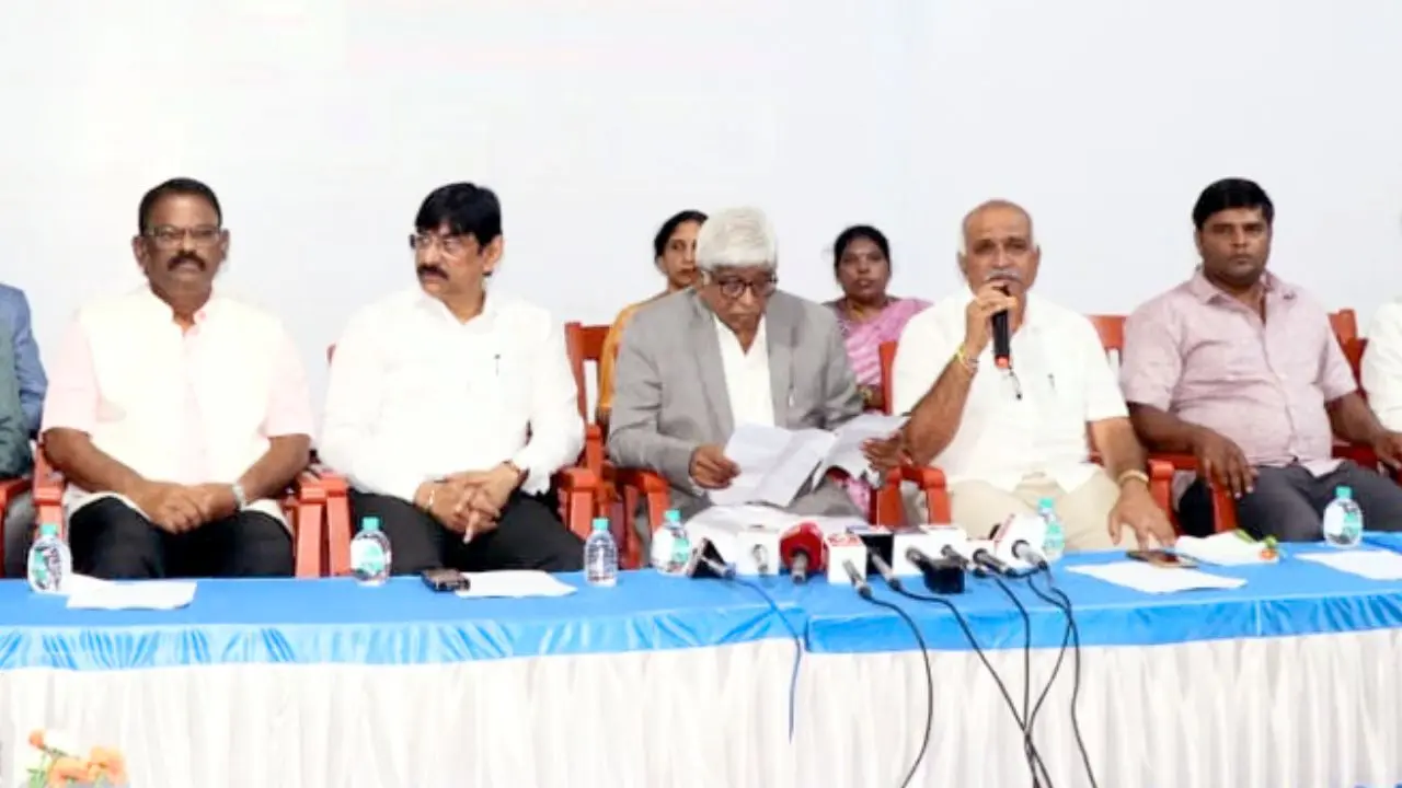 ಡಿವಿಎಸ್ ಶಿಕ್ಷಣ ಸಂಸ್ಥೆಯ ಸಾಧಕ ವಿದ್ಯಾರ್ಥಿಗಳಿಗೆ ಅಭಿನಂದನೆ: ಕುವೆಂಪು ವಿವಿ ಮಟ್ಟದಲ್ಲಿ 6 ರ‍್ಯಾಂಕ್, ಎಸ್‌ಎಸ್‌ಎಲ್‌ಸಿಯಲ್ಲಿ ರಾಜ್ಯಕ್ಕೆ 5ನೇ ಸ್ಥಾನ