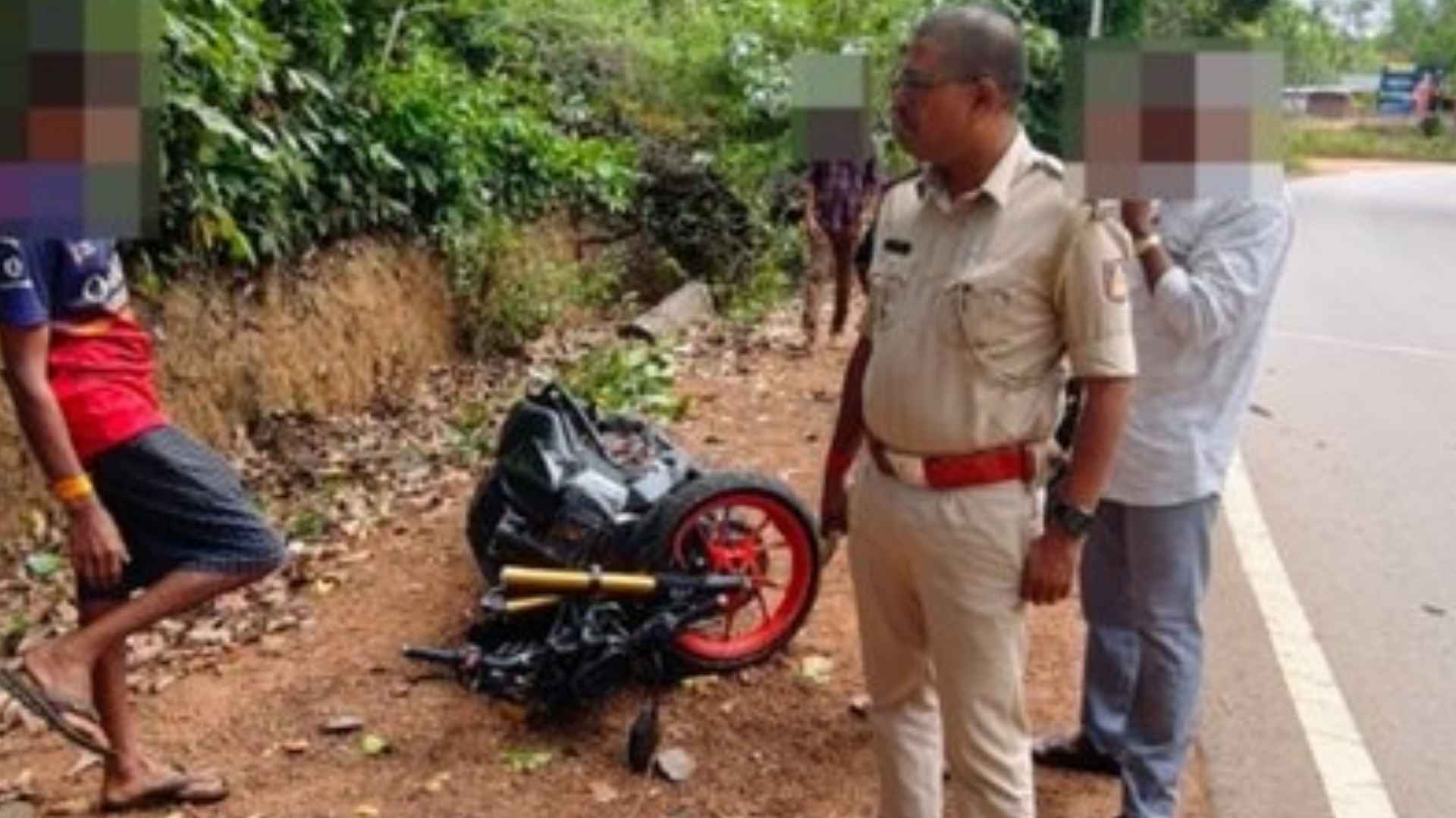 ಶಿವಮೊಗ್ಗ ಶಾರ್ಟ್ ನ್ಯೂಸ್ : ಹೊಸ ಸ್ಪೋರ್ಟ್ಸ್​ ಬೈಕ್​ ಚಿಂದಿ, ಅಪಘಾತದಲ್ಲಿ ಇಬ್ಬರಿಗೆ ಗಾಯ, ಡಿಜೆ ಸೌಂಡ್​ ವಿರುದ್ಧ 112 ಪೊಲೀಸ್ ಕಾರ್ಯಾಚರಣೆ