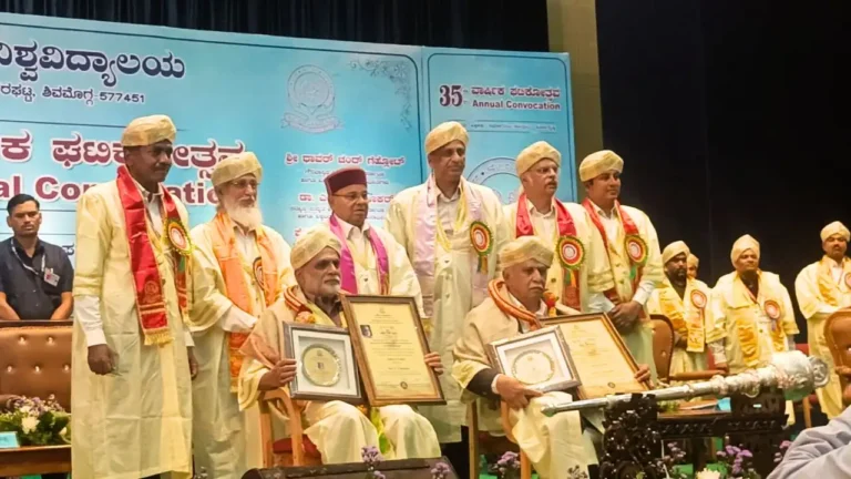 Thawarchand Gehlot Applauds Female Power