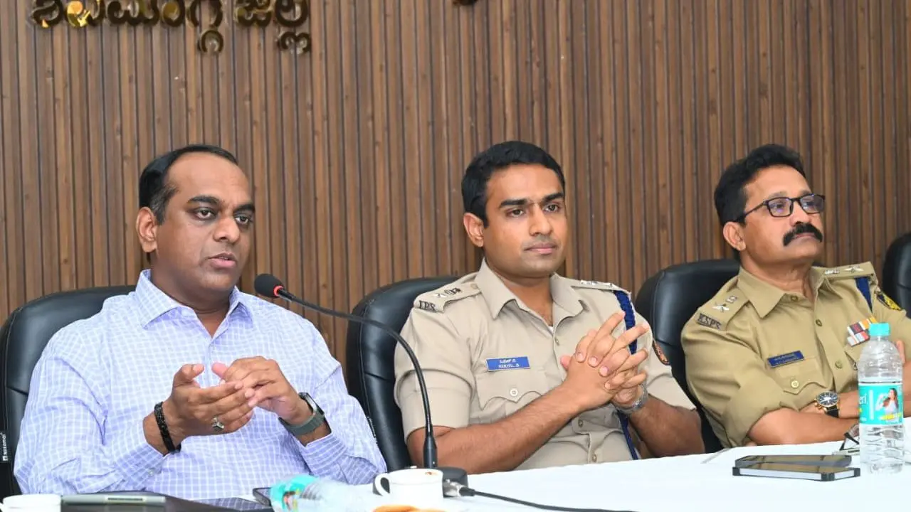 ಬಕ್ರೀದ್ ಹಬ್ಬ: ಜಿಲ್ಲೆಯಲ್ಲಿ 30 ಕಡೆ ಚೆಕ್ ಪೋಸ್ಟ್, ಹಬ್ಬದ ಹಿನ್ನೆಲೆ ಡಿಸಿ, ಎಸ್ಪಿ ಹೇಳಿದ ಪ್ರಮುಖ ಪಾಯಿಂಟ್ಸ್ ಇಲ್ಲಿದೆ