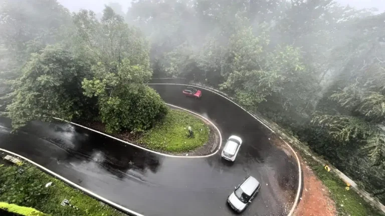 Agumbe Ghat Closed for Heavy Vehicles