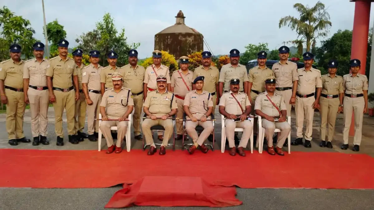 IGP Dr. B.R. Ravikanthe Gowda Inspects Hosanagara and City Police Stations in Shivamogga