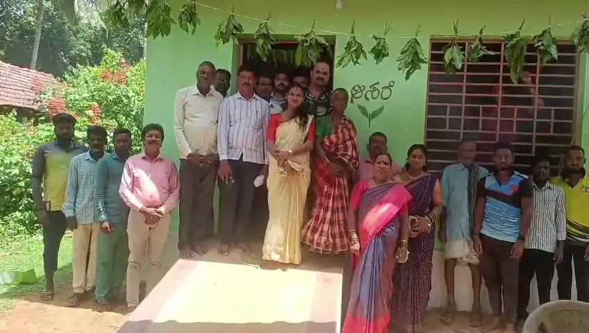 ಸುಮ್ಮನೆ ಹೇಳಬಾರದು! ದೇವರೂ ಕೈ ಬಿಟ್ಟಾಗ ಆಸರೆ ಕೊಟ್ಟರು ಊರ ಮಂದಿ! ಒಂದೊಳ್ಳೆ ಕೆಲಸ ನೀವು ಮೆಚ್ಚುವರಿ 3 New House for Disabled Girl in Melina Sampalli Hosanagara