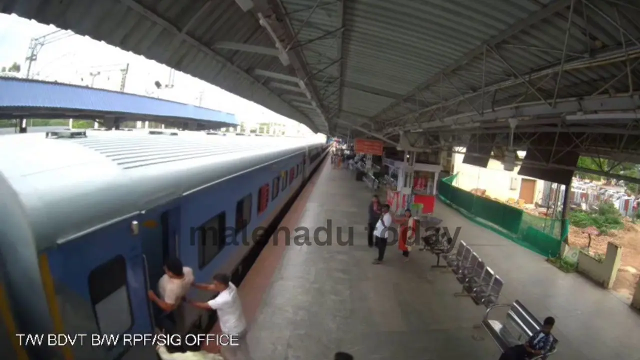 RPF Inspector BK Prakash Saves Passenger's Life
