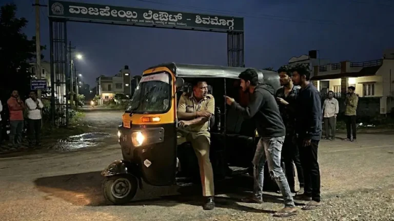 Shimoga Auto Driver Slashed with Blade