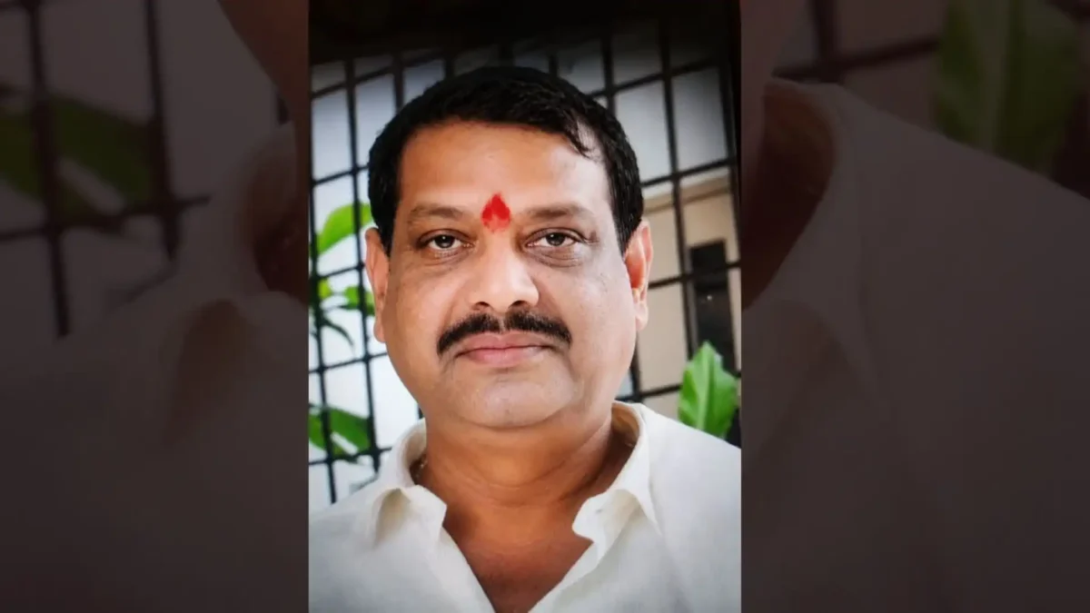 ಎಂ.ಸುರೇಶ್ ಕುಮಾರ್ (ಚಾಲುಕ್ಯ ಸೂರಿ) ನಿಧನ 2 ಎಂ.ಸುರೇಶ್ ಕುಮಾರ್ (ಚಾಲುಕ್ಯ ಸೂರಿ) ನಿಧನ