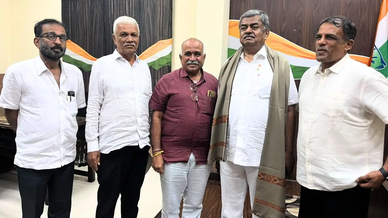 ಶಿವಮೊಗ್ಗ: ಕಾಂಗ್ರೆಸ್‌ಗೆ ಹಿರಿಯ ಮುಖಂಡ ಎಸ್.ಪಿ. ದಿನೇಶ್ ವಾಪಸ್; ಉಚ್ಚಾಟನೆ ಆದೇಶ ರದ್ದು!