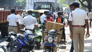 ಶಿವಮೊಗ್ಗ : ಟ್ರಾಫಿಕ್​ ಡಿಸ್ಕೌಂಟ್​​​ಗೆ ಭರ್ಜರಿ ರೆಸ್ಪಾನ್ಸ್​​, 20 ದಿನದಲ್ಲಿ ಕೊಟ್ಯಾಂತರ ರೂಪಾಯಿ ದಂಡ ಸಂಗ್ರಹ.