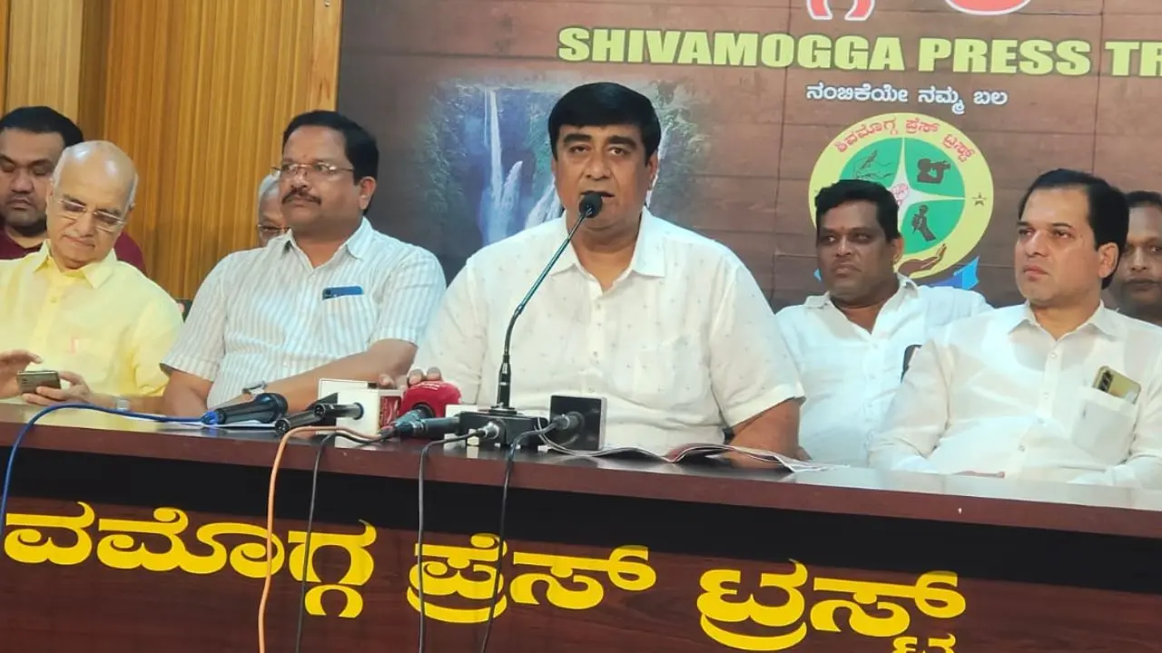 MP BY Raghavendra Birthday Events in Shivamogga