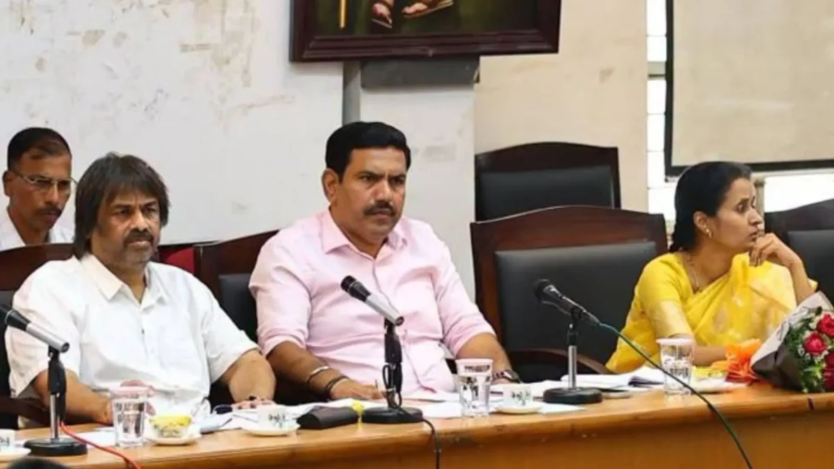 Madhu Bangarappa and BY Vijayendra Secret Conversation Video Goes Viral